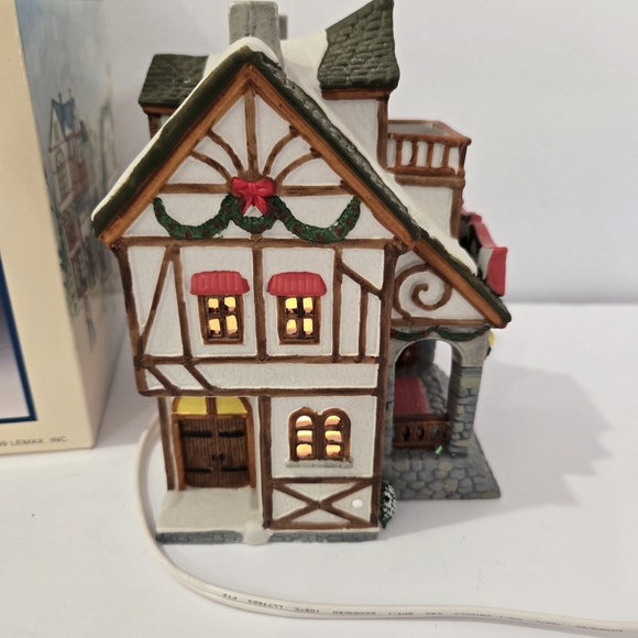 Coca-Cola Christmas Village Town Square Movie Theater Collection Lights Up - Picture 3 of 13